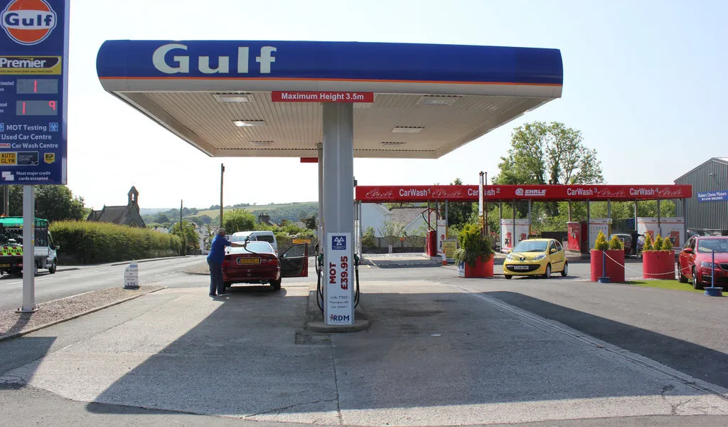 The RDM Gulf forecourt at Llechryd